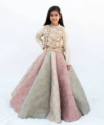 Golden embroidered lehenga set 3