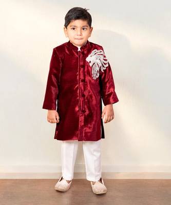 Maroon embroidered sherwani 1