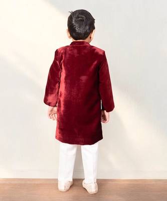 Maroon embroidered sherwani 3