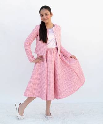 Pink tweed crop top & skirt     a winter party essential 2