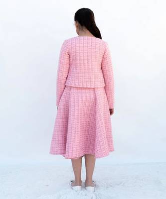 Pink tweed crop top & skirt     a winter party essential 3