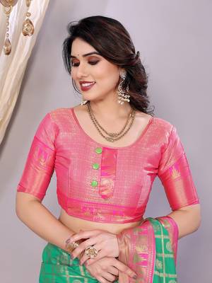 Green woven kanchipuram art silk handloom saree with blouse 5