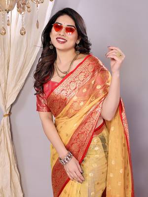 Gold wovenkanchipuram art silk handloom saree with blouse 1