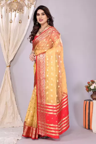 Gold wovenkanchipuram art silk handloom saree with blouse