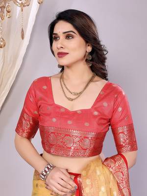 Gold wovenkanchipuram art silk handloom saree with blouse 5