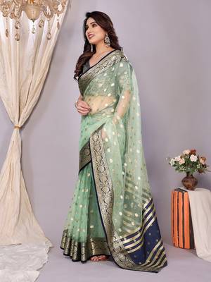 Sky blue wovenkanchipuram art silk handloom saree with blouse 4