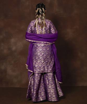 Purple banarsi brocade silk kurta with gharara and organza duppatta 3