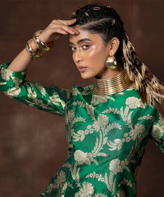 Green banarsi brocade silk kurta set 4