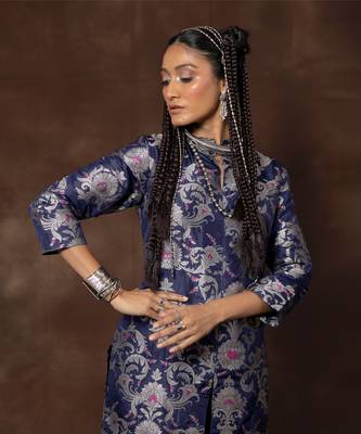Blue banarsi brocade silk kurta set 2