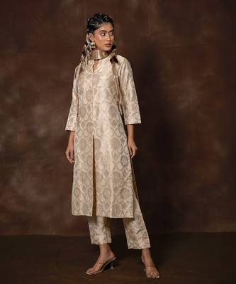 White banarsi brocade silk kurta set 2