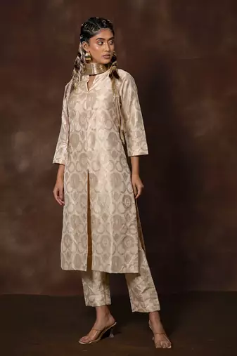 White banarsi brocade silk kurta set