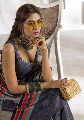 navy blue silk blend woven saree with unstitched blouse piece 4