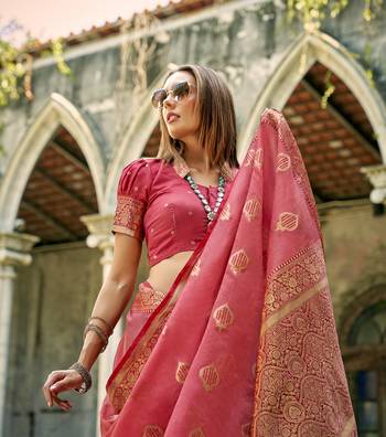 peach tissue silk blend woven saree with unstitched blouse piece 3