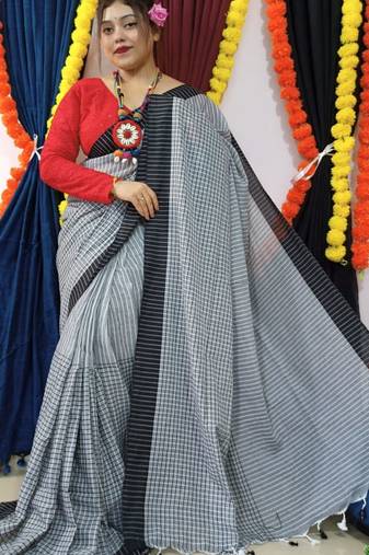 Grey Handloom Cotton Check Saree With Blouse Piece