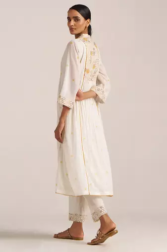 Cream honey bees co-ord set