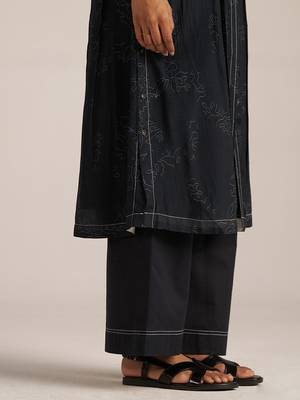 Black print button down co-ord set 4