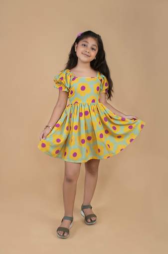 Yellow sunflower holiday Half sleeve frock for girls