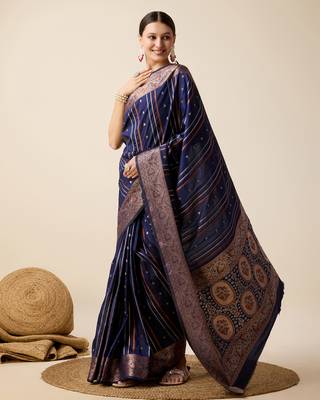Navy soft litchi art banarasi silk saree 4