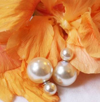 White Pearl Double Studs 1