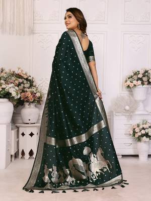Green soft litchi art banarasi silk saree 3