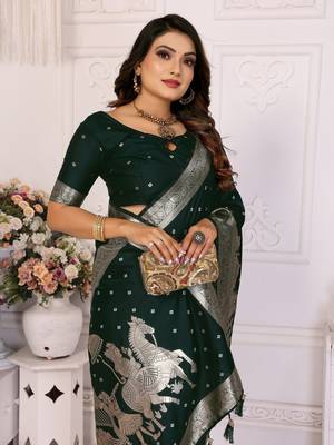 Green soft litchi art banarasi silk saree 4