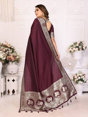 Maroon soft litchi art banarasi silk saree 3