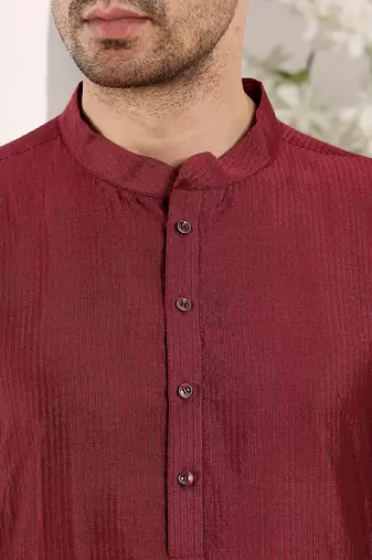 maroon straight viscose silk textured effect kurta