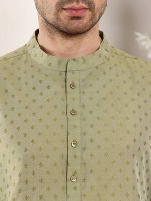 green straight viscose silk textured effect kurta 4