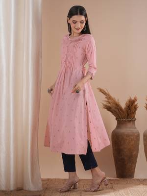 Embroidered cotton dobby kurta with pleating and an in seam pocket. 3