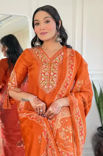 Beautiful Women's Thread work Viscose Straight Kurta Pant and Dupatta Set