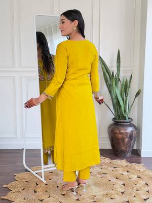 Beautiful Women's Thread work Viscose Straight Kurta Pant and Dupatta Set 2