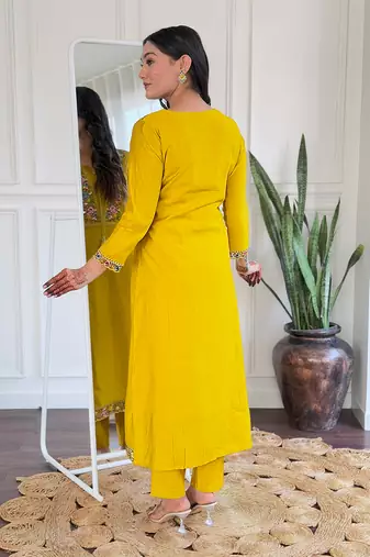 Beautiful Women's Thread work Viscose Straight Kurta Pant and Dupatta Set