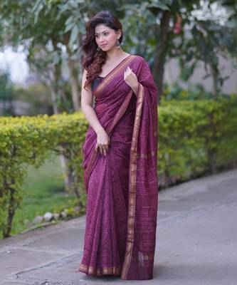 Maroon maheshwari silk blend saree with self print 1