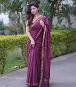 Maroon maheshwari silk blend saree with self print