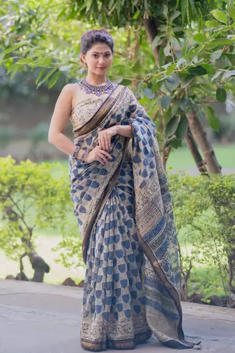 Offwhite maheshwari silk blend saree with blue prints