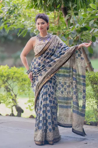 Offwhite maheshwari silk blend saree with blue prints