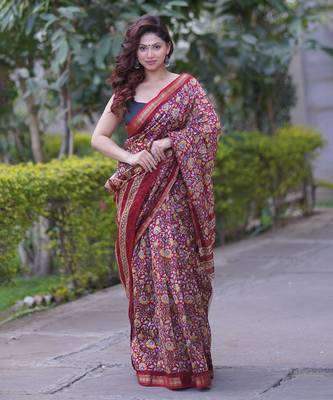 Red maheshwari silk blend floral saree with white pallu 1