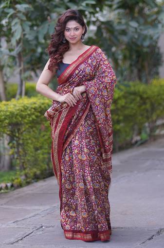 Red maheshwari silk blend floral saree with white pallu