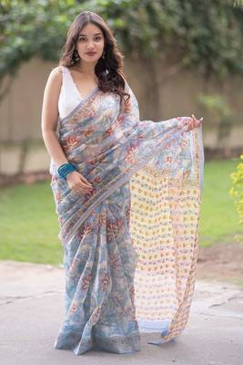 Blue kota doria saree with red and cream floral print 4