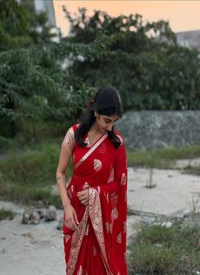 Red Viscose georgettete Golden Zari Jacquard Weaving Saree With Running Blouse 2
