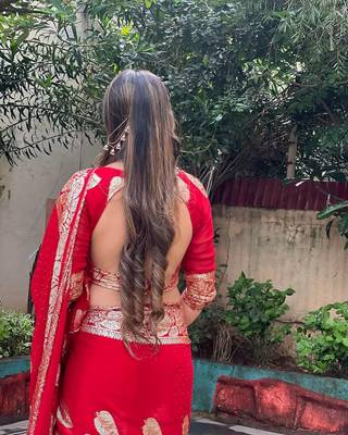 Red Viscose Georgette Golden Zari Jacquard Weaving Saree With Running Blouse 3