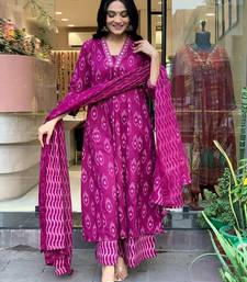 Women's Floral Printed Kurta Set With Printed Dupatta