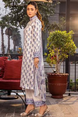 Floral printed rayon Kurti and pant set with printed dupatta 3