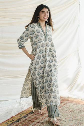 Floral Printed Knee Length Rayon Kurta Set 
