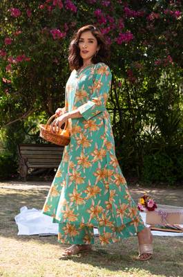 Floral Printed Kurta And pant Set 4