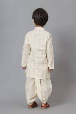 White heart shaped zari printed kurta with dhoti set 4