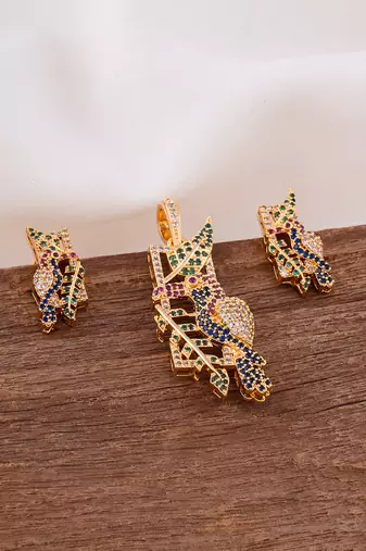  pendant and earrings set one gram gold