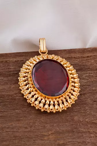  garnet pendant one gram gold