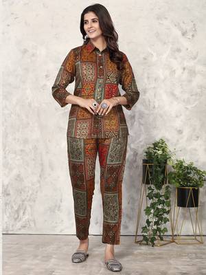 Brown printed riyon co-ord set with two pocket 2