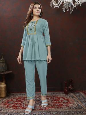 Sky blue handwork cotton co-ord set with two pocket 1